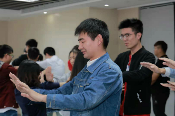 f66271eca6c64de8bef9f63ffd4b034d